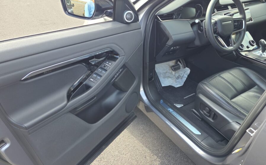 evoque (7)